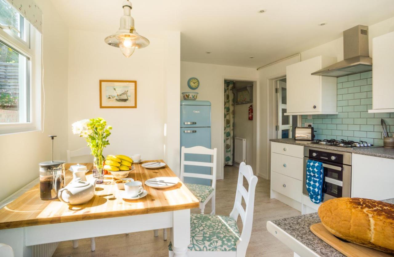 Homestead Lyme Regis Exterior foto
